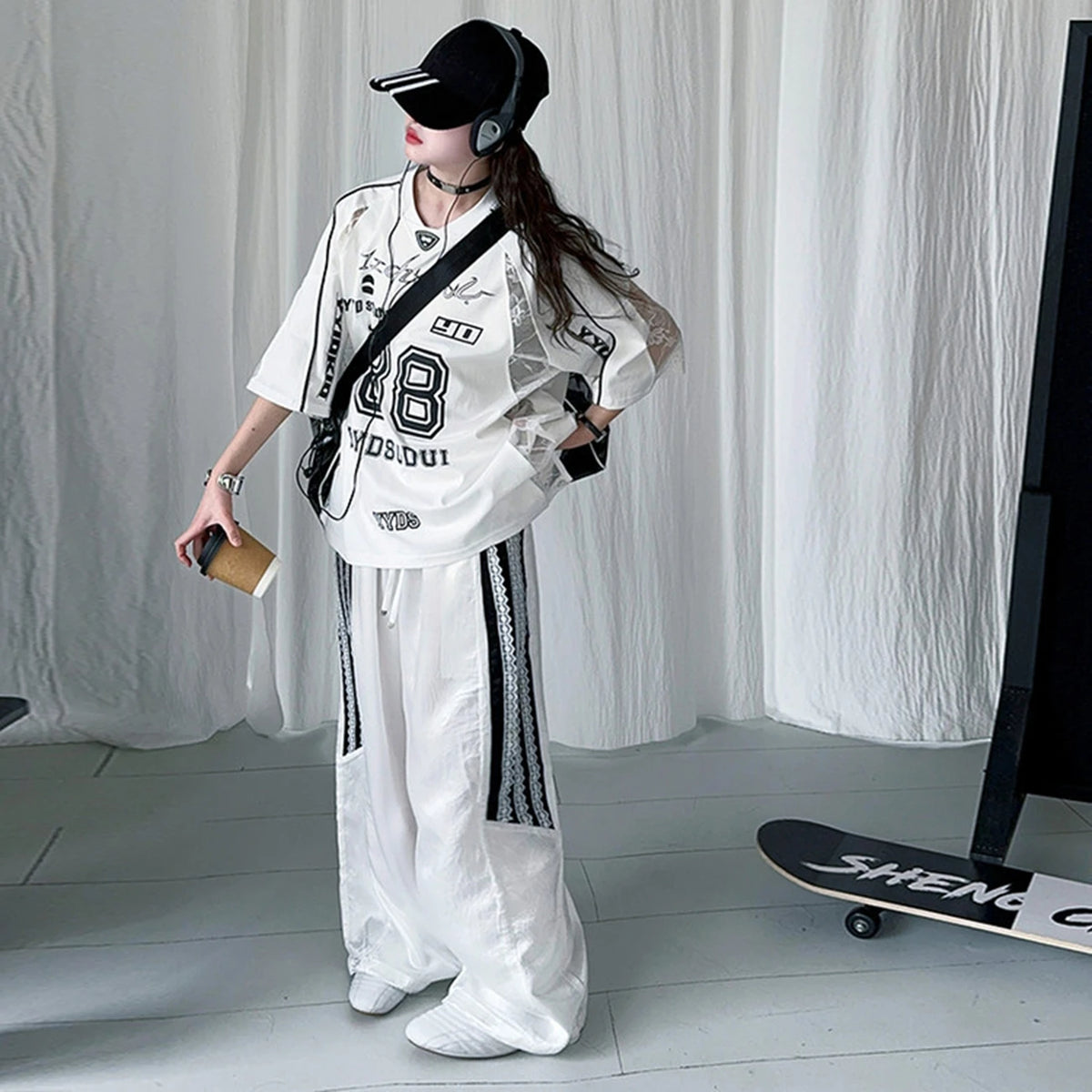 Girls Summer Lace Splicing T-Shirt with Cool Digital Print Short Sleeve Loose Casual Trousers