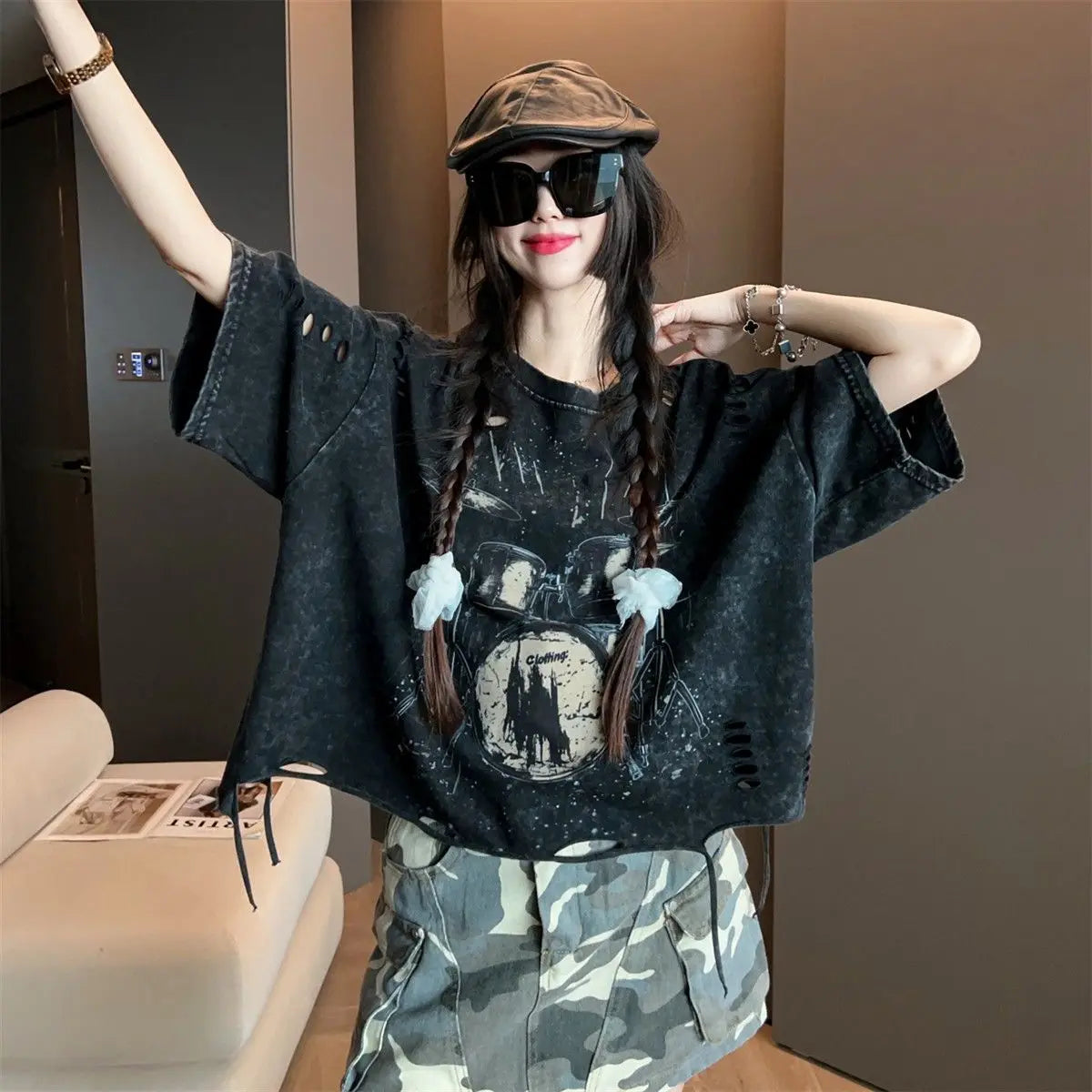 Vintage Ripped Short Sleeve T-shirts Women Casual Summer Graphic Tee Oversized
