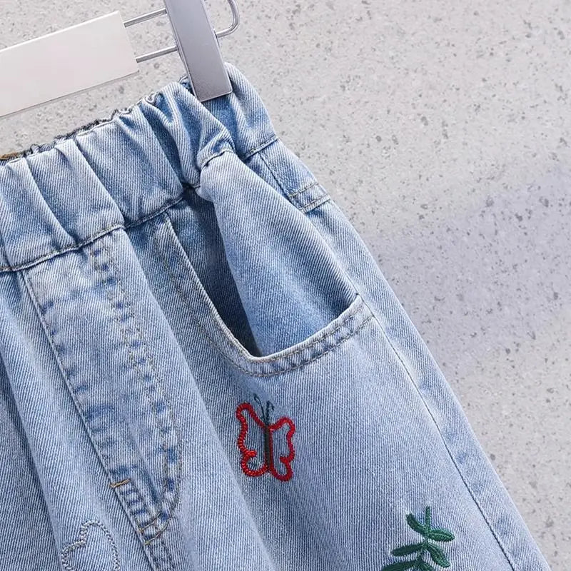 Cute Embroidery Denim Knee-length Shorts for Girls